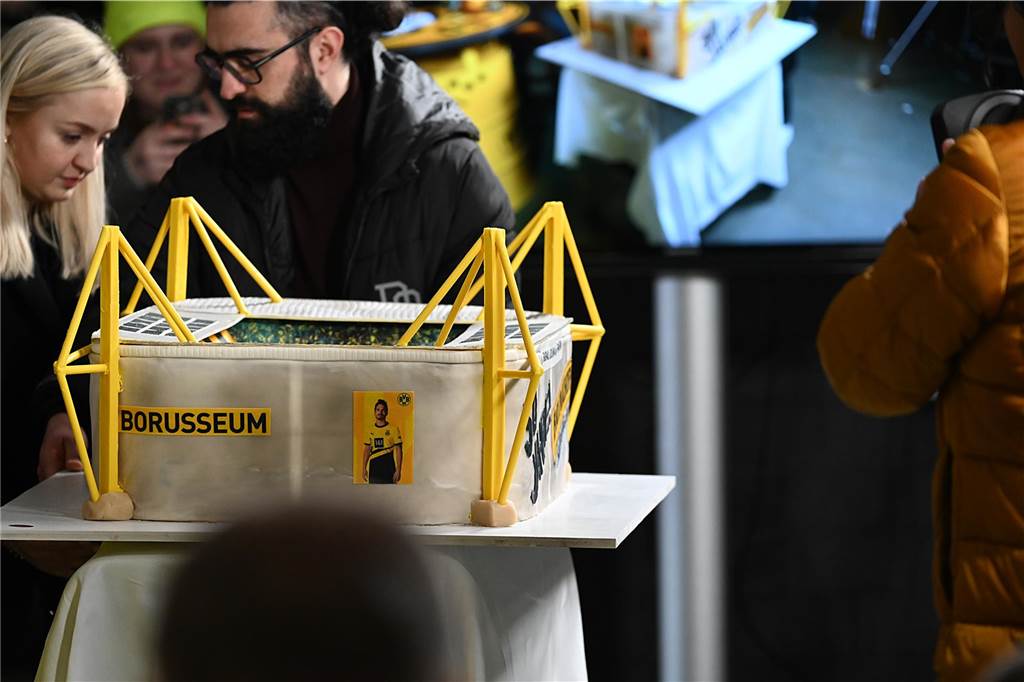 „Brinkhoff‘s Ballgeflüster“ mit BVB-Spieler Mats Hummels.