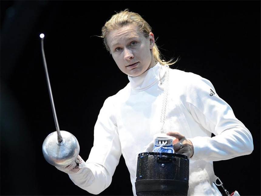 Degenfechterinnen Weltcup-Dritte in Buenos Aires Britta Heidemann landete beim Fecht-Weltcup in Buenos Aires auch mit dem Team auf Rang drei. Foto: Marius Becker
