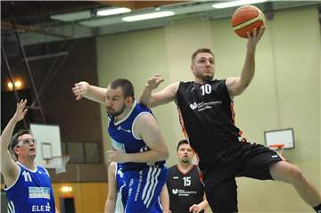 Bruce Fabri (am Ball) und die Basketballer des Castroper BC müssen auf die restlichen Partien der Kreisliga-Saison 2019/20 vezichten.