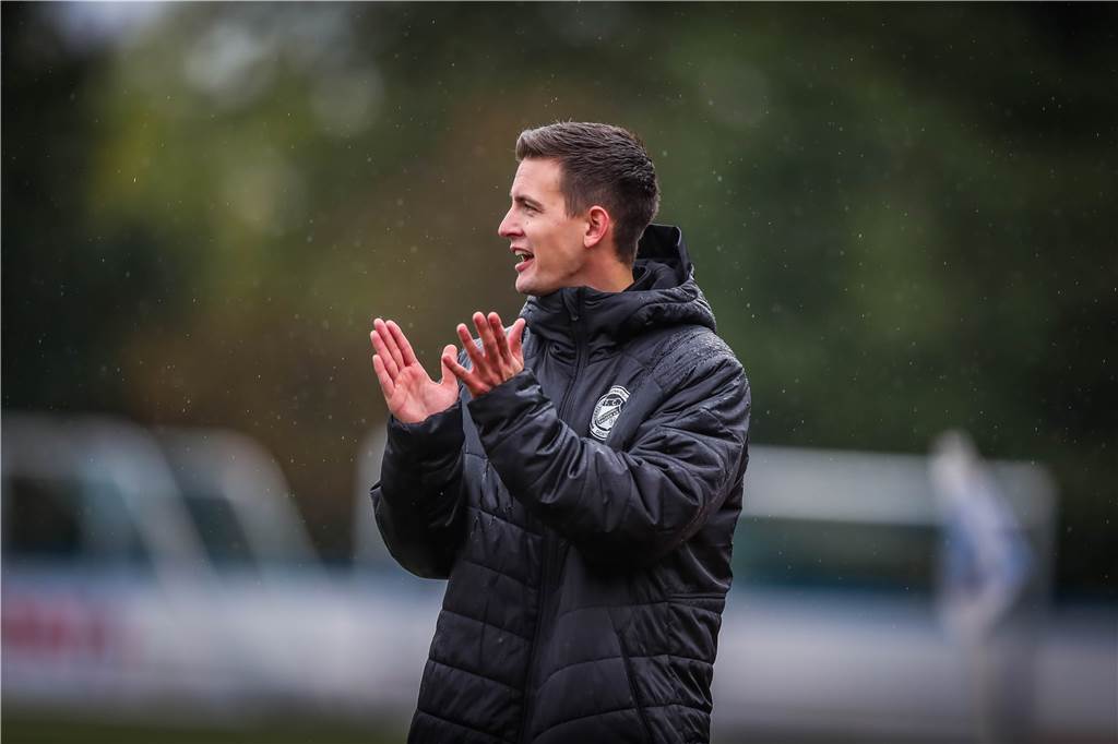 Wie ein raffinierter Schachzug Leon Broda zum Helden des FC Brünninghausens machte Brünninghausen-Coach Maximilian Borchmann bezeichnete den parierten Elfmeter von Leon Broda im Spiel gegen den SC Neheim als „Schlüsselmoment des Spiels“.