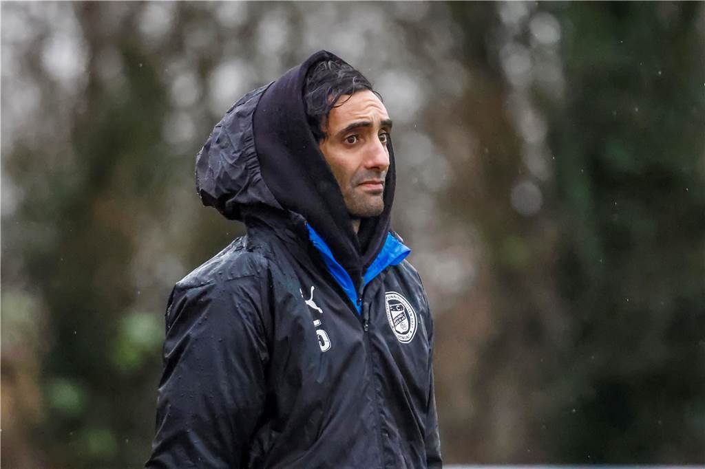 Brünninghausen-Spieler muss vom Rettungsdienst abgeholt werden – es gibt noch mehr Verletzte Brünninghausen-Coach Rafik Halim.