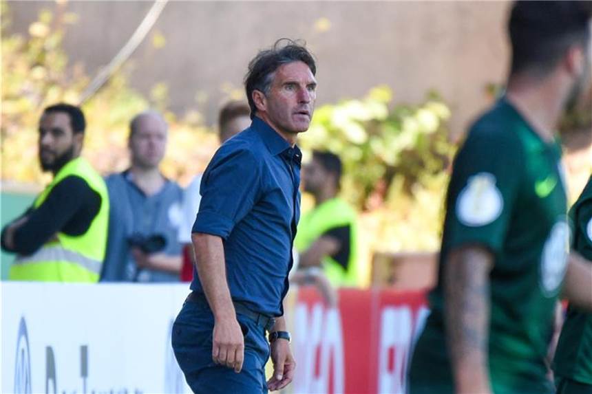 Ungewöhnliche Strafen beim VfL Wolfsburg Bruno Labbadia hat einen ungewöhnlichen Strafenkatalog erarbeitet. Foto: Oliver Dietze