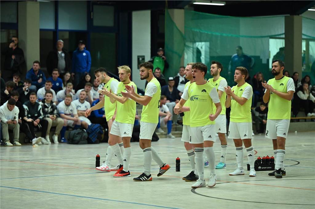 TVG Flierich-Lenningsen gewinnt das B-Turner des BSV Hereen: Viele Bilder und Impressionen BSV Heeren Wintercup B-Turnier