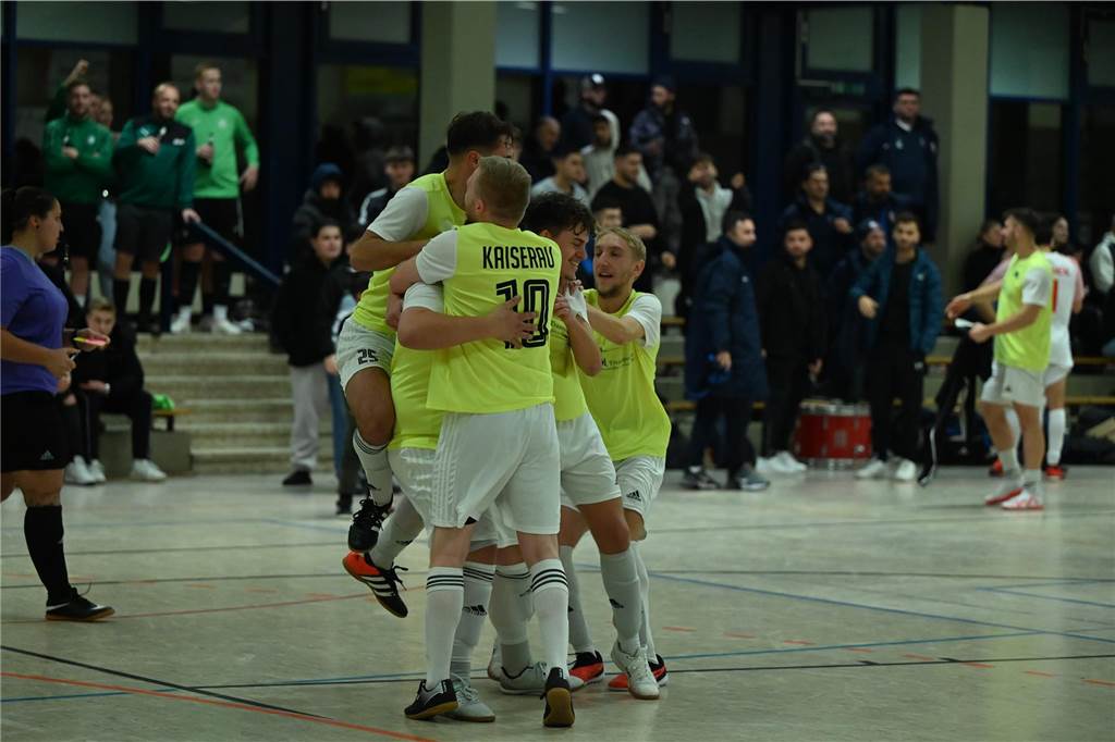 TVG Flierich-Lenningsen gewinnt das B-Turner des BSV Hereen: Viele Bilder und Impressionen BSV Heeren Wintercup B-Turnier