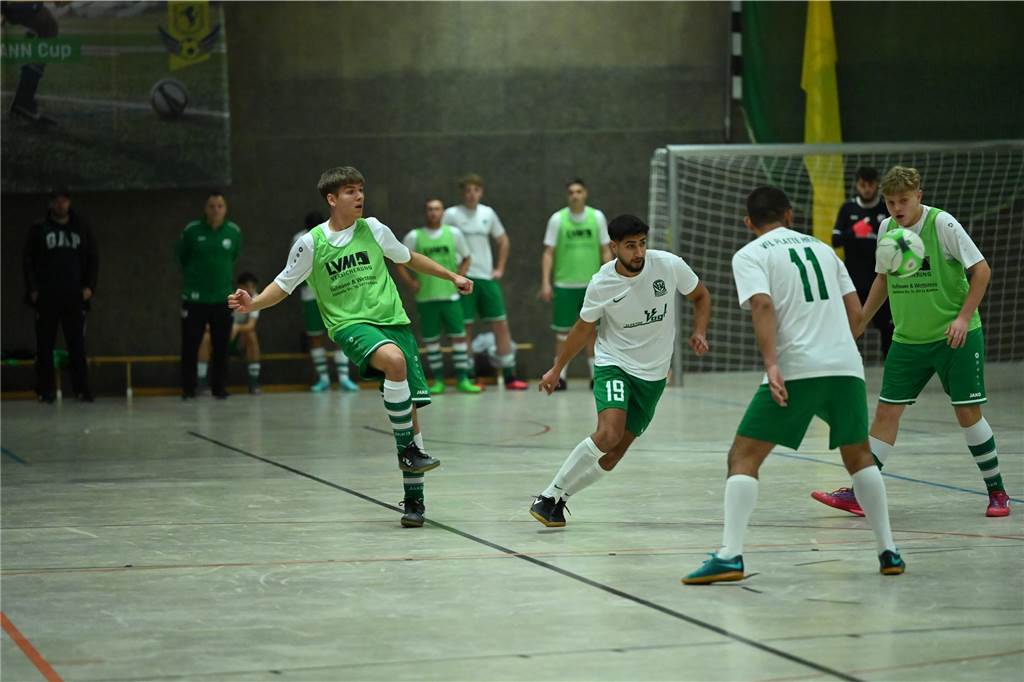 TVG Flierich-Lenningsen gewinnt das B-Turner des BSV Hereen: Viele Bilder und Impressionen BSV Heeren Wintercup B-Turnier