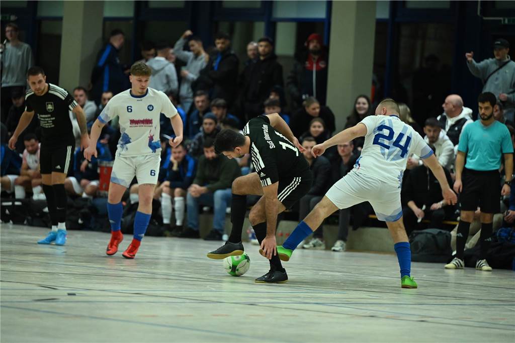 TVG Flierich-Lenningsen gewinnt das B-Turner des BSV Hereen: Viele Bilder und Impressionen BSV Heeren Wintercup B-Turnier