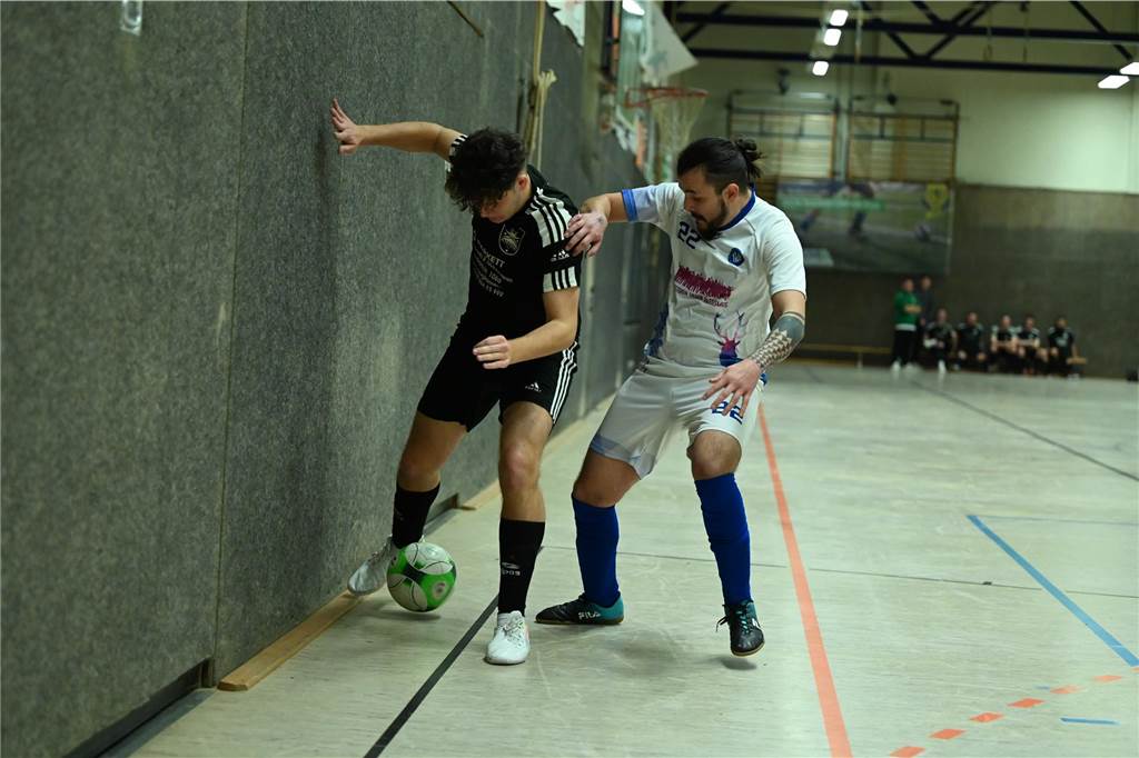 TVG Flierich-Lenningsen gewinnt das B-Turner des BSV Hereen: Viele Bilder und Impressionen BSV Heeren Wintercup B-Turnier