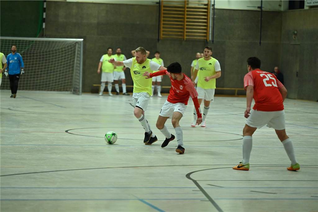TVG Flierich-Lenningsen gewinnt das B-Turner des BSV Hereen: Viele Bilder und Impressionen BSV Heeren Wintercup B-Turnier