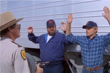 Bud Spencer (M.) und Terence Hill (r.) in der Szene eines Films, der in dem Dokumentarfilm "Sie nannten ihn Spencer" gezeigt wird.