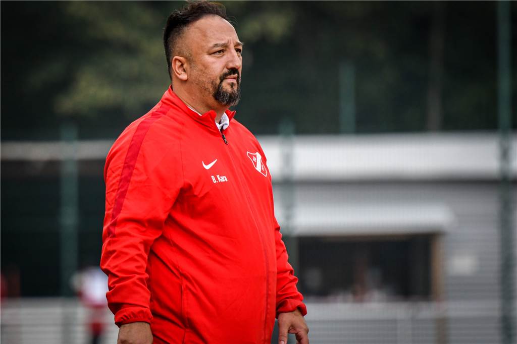 Von den Gjasulas der Liga zu einem der fairsten Teams: Der Wandel einer Lüner Mannschaft Bülent Kara legt bei der SG Gahmen viel Wert auf Disziplin.