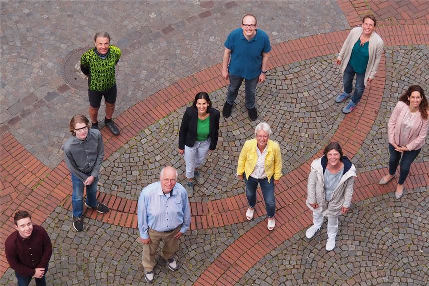 Grüne gehen mit Sarah Radas als Spitzenkandidatin in den Wahlkampf Bündnis 90/Die Grünen haben ihre Kandidaten für die Kommunalwahl 2020 gewählt. Spitzenkandidatin ist Sarah Radas aus Sythen (5.v.l.)