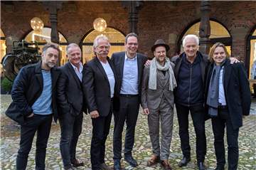 Bürgermeister Andreas Grotendorst (Mitte) hofft, die Höhner regelmäßig in Raesfeld begrüßen zu können.