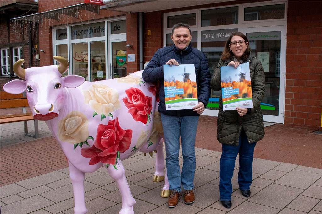 Hollandmarkt macht wieder Halt in der Schlossgemeinde Bürgermeister Dietmar Bergmann und Tourismusmanagerin Maike Teetz freuen sich schon auf den Hollandmarkt am 19. März.