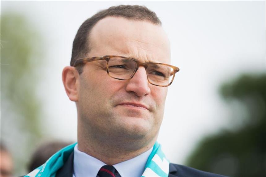 Spahn: Heimat ist, „wo ich mich nicht erklären muss“ Bundesgesundheitsminister Jens Spahn (CDU) auf dem Katholikentag in Münster. Foto: Rolf Vennenbernd