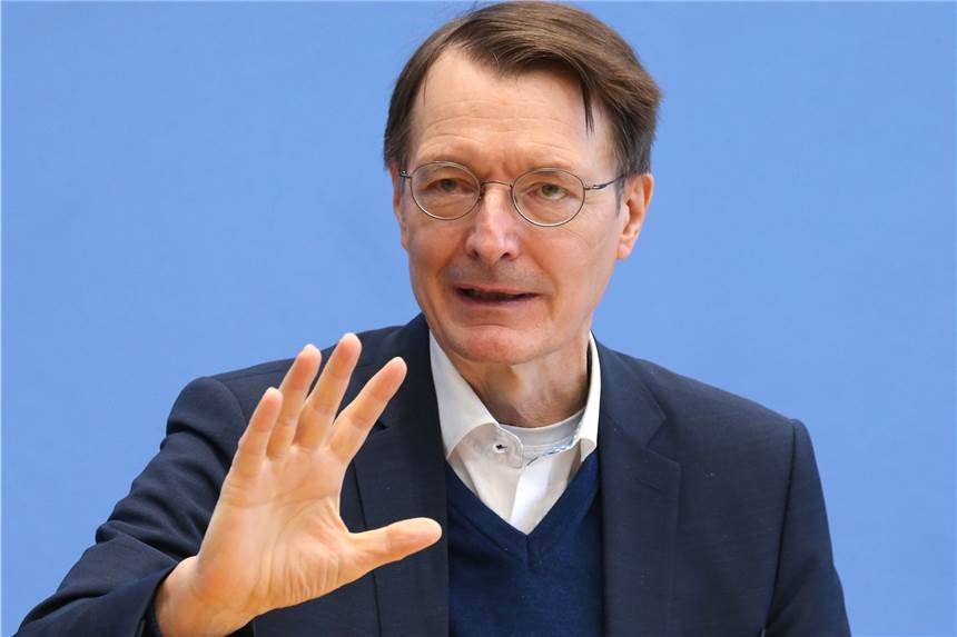 Gesundheitsminister einig: PCR-Test-Anspruch soll für alle bleiben - trotz Priorisierung Bundesgesundheitsminister Karl Lauterbach (SPD) beriet mit den Gesundheitsministern der Länder über das weitere Vorgehen in der Corona-Pandemie.