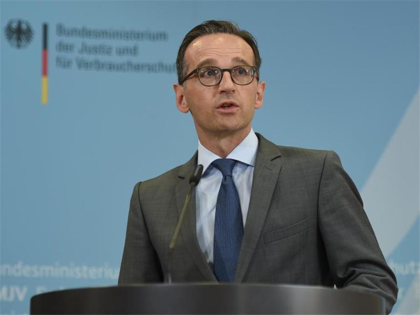 Linke und FDP fordern Rücktritt von Verfassungsschutz-Chef Maaßen Bundesjustizminister Heiko Maas hat Generalbundesanwalt Harald Range frühzeitig auf die heikle Problematik, gegen Journalisten wegen Landesverrats zu ermitteln, hingewiesen. Foto: Britta Pedersen