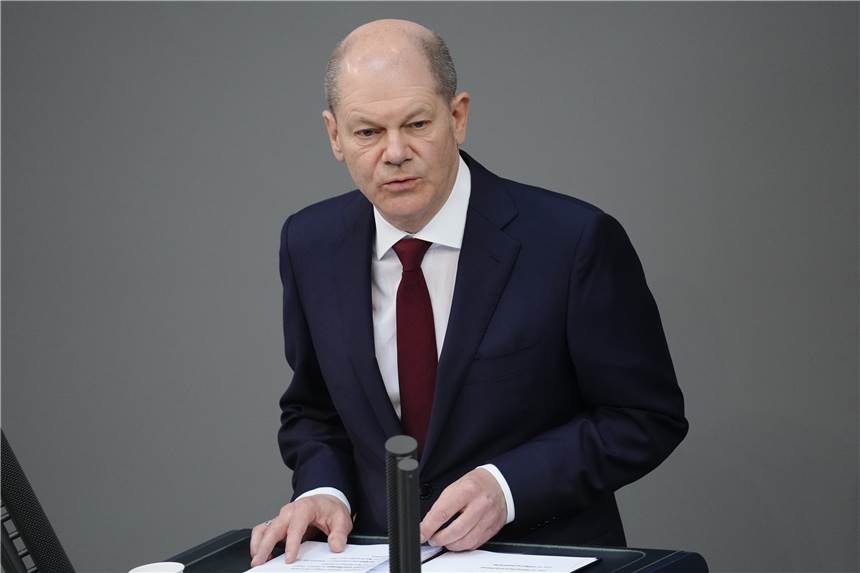 Bundeskanzler Scholz verspricht 100 Milliarden Euro für die Bundeswehr Bundeskanzler Olaf Scholz versprach in einer Sondersitzung des Bundestags 100 Milliarden Euro für die Bundeswehr.