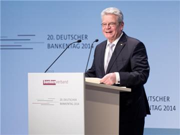 Bundespräsident Gauck spricht auf dem Bankentag von einer Bringschuld der Kreditinstitute bei der Aufklärung ihrer Kunden. Foto: Jörg Carstensen