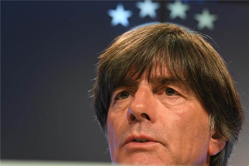 Die Aussagen von Bundestrainer Joachim Löw im Wortlaut Bundestrainer Joachim Löw nahm in München ausführlich Stellung zum WM-Debakel. Foto: Sven Hoppe