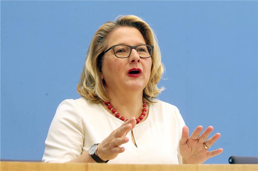 Umweltministerin will Streaming-Qualität drosseln, um Strom zu sparen Bundesumweltministerin Svenja Schulze (SPD) stellte eine Zwischenbilanz zur Corona-Zeit vor.