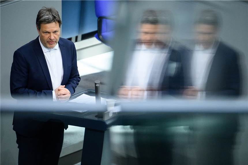 Öl, Gas, Kohle: Warum Habeck ein Ostdeutschland-Problem droht Bundeswirtschaftsminister Robert Habeck will die Abhängigkeit Deutschlands von russischen Energielieferungen verringern.