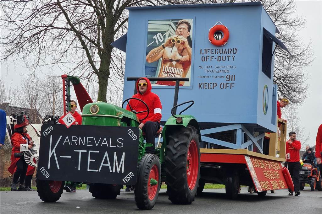 Ottenstein fest in Narrenhand: Rosenmontagsumzug zieht die Massen auf die Straßen Bunte Eindrücke vom Ottensteiner Rosenmontagsumzug 2023