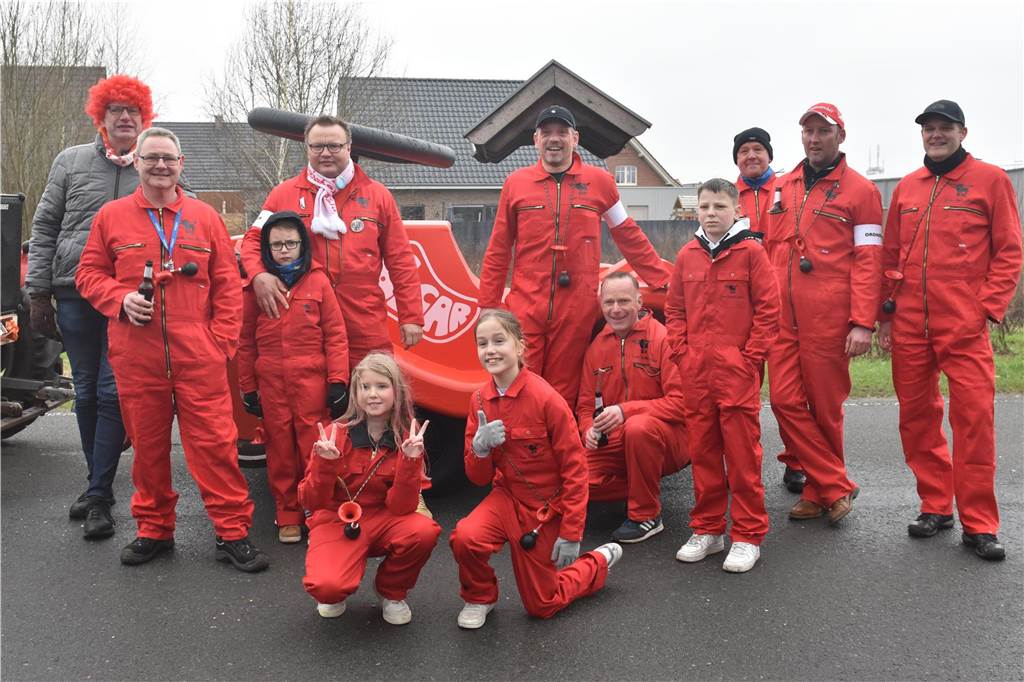 Ottenstein fest in Narrenhand: Rosenmontagsumzug zieht die Massen auf die Straßen Bunte Eindrücke vom Ottensteiner Rosenmontagsumzug 2023