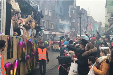 Buntes Treiben im Februar 2020 in Werne - einen Rosenmontagsumzug wird es 2021 in Werne nicht geben. 