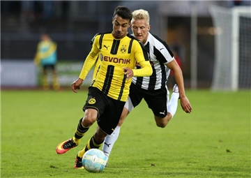 Burak Camoglu verlässt die Borussia und schließt sich dem Karlsruher SC an.