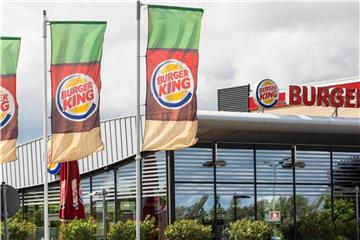 Burger King-Filiale in Baden-Württemberg: Als neuer großer Lizenznehmer will die Station Food GmbH voraussichtlich Ende des dritten Quartals ein umgebautes Burger-King-Restaurant im Berliner Hauptbahnhof eröffnen. Foto: Christoph Schmidt