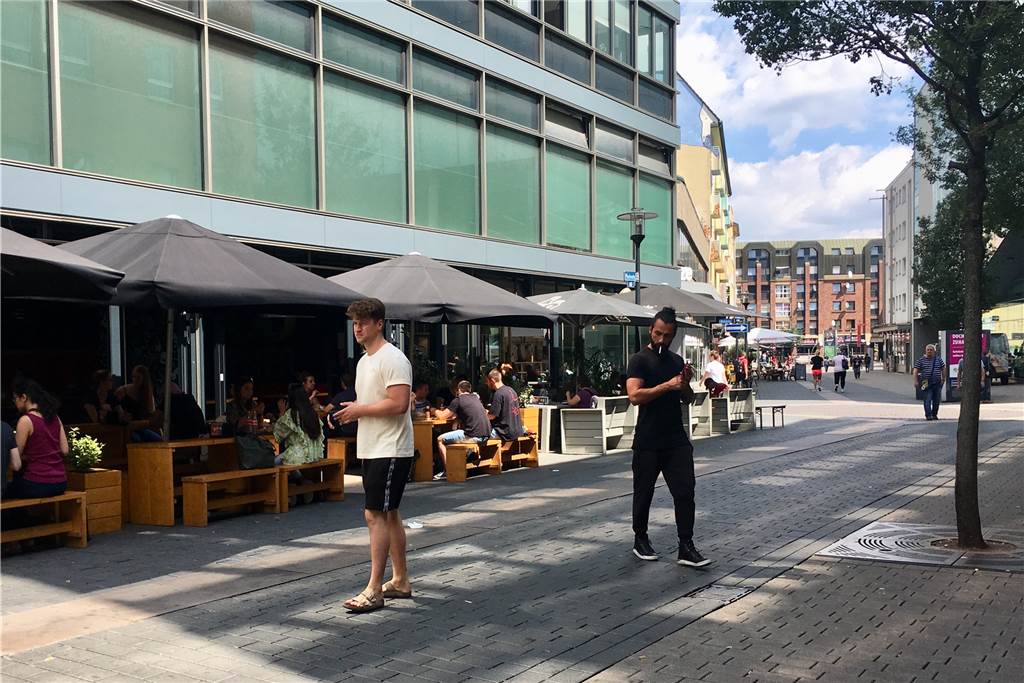 „St. Pauli im Kleinen“: Wo in Dortmund oft bis 4 Uhr nachts was los ist Burger und mehr gibt es an der Gerberstraße.