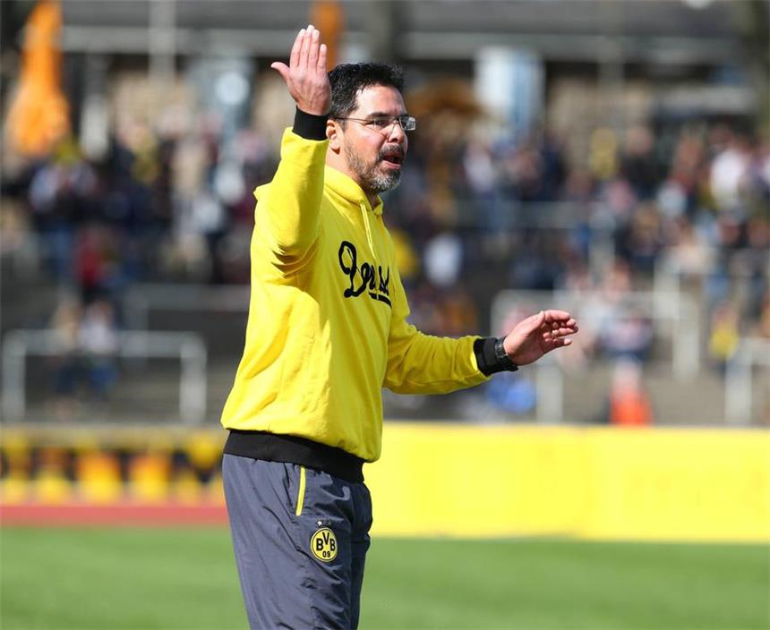 Beim BVB II lebt Hoffnung auf den Klassenerhalt weiter BVB II-Trainer David Wagner.