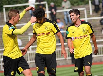 BVB-Jubel nach dem Treffer durch Hayrullah Alici (M.).