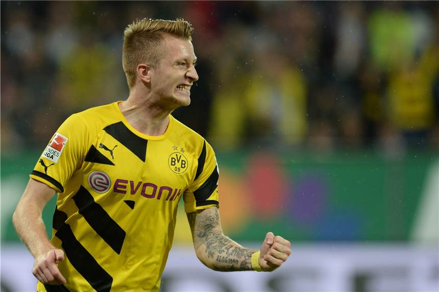 Reus-Show in Augsburg läutet BVB-Saison mit Pleiten und Pannen ein BVB-Matchwinner gegen Augsburg: Marco Reus.