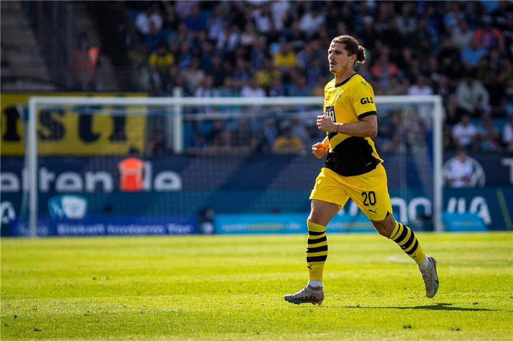 BVB-Fußball noch auf Sommerpausen-Niveau: Spielerische Mängel besorgen und belasten Terzic Marcel Sabitzer läuft über den Platz.