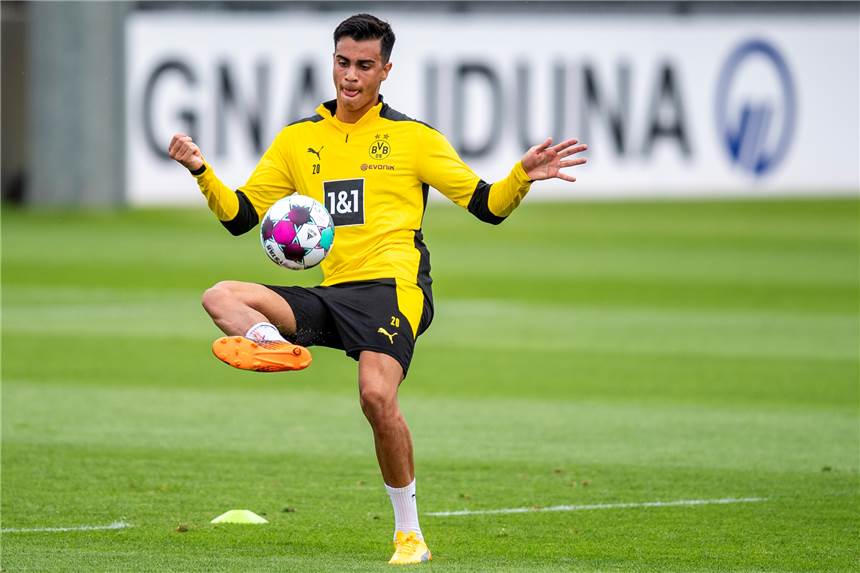 Footvolley: BVB-Legende Dede heißt Neuzugang Reinier willkommen BVB-Neuzugang Reinier soll am nächsten Montag gegen Sparta Rotterdam sein BVB-Debüt geben.