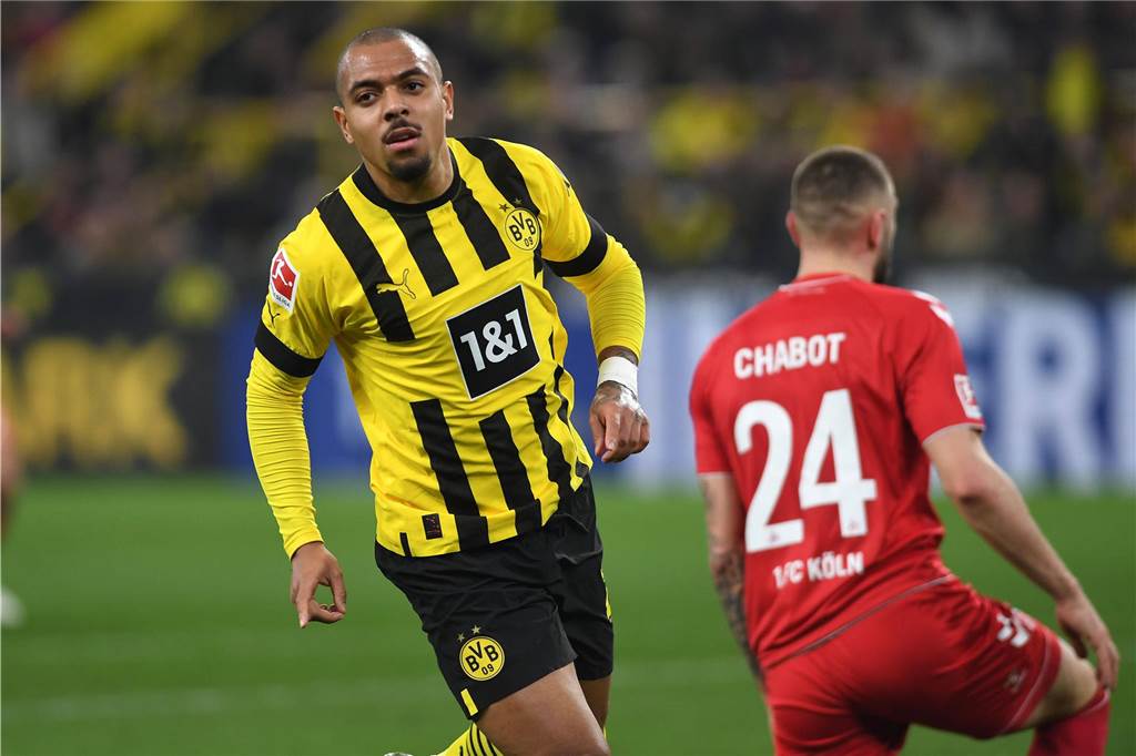 Imposante BVB-Werte für Guerreiro – Premiere für Malen : 09 Fakten zum 6:1 gegen Köln Donyell Malen bejubelt seinen Treffer gegen Köln.