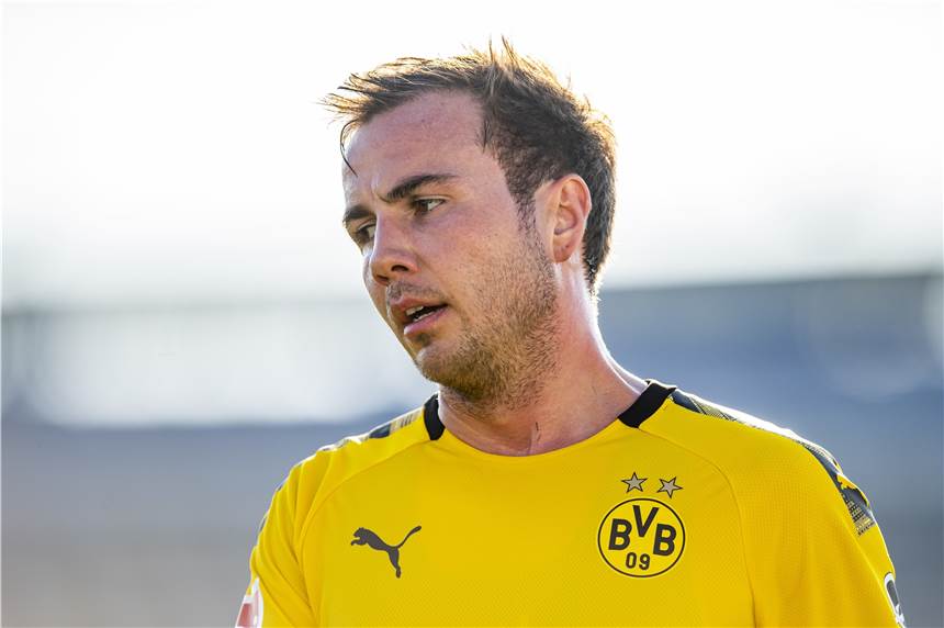 Schwierige Vereinssuche für Götze: „Er muss kleine Brötchen backen“ BVB-Profi Mario Götze sucht einen neuen Verein.