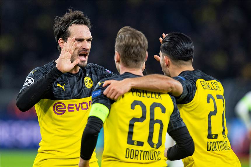 BVB-Verteidiger Mats Hummels wollte ursprünglich etwas anderes werden BVB-Profi Mats Hummels (l.) jubelt mit Lukasz Piszczek und Emre Can (r.).