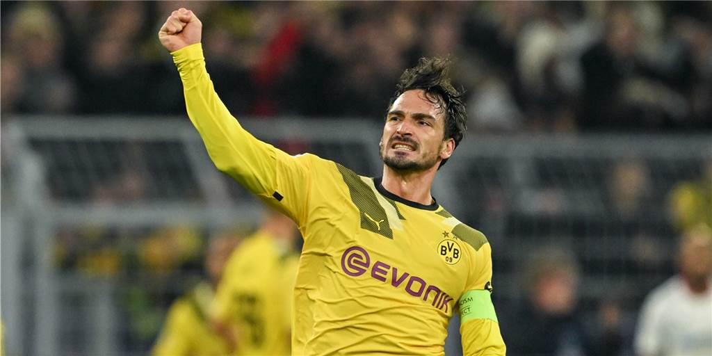 Pro und Contra: Ist die öffentliche Hummels-Kritik für den BVB zielführend? Mats Hummels bejubelt den BVB-Treffer gegen Sevilla.