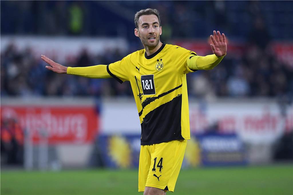 BVB-U23 drückt die Reset-Taste: Auf diese fünf Schlüsselpunkte kommt es im Endspurt an Michael Eberwein breitet die Arme aus.