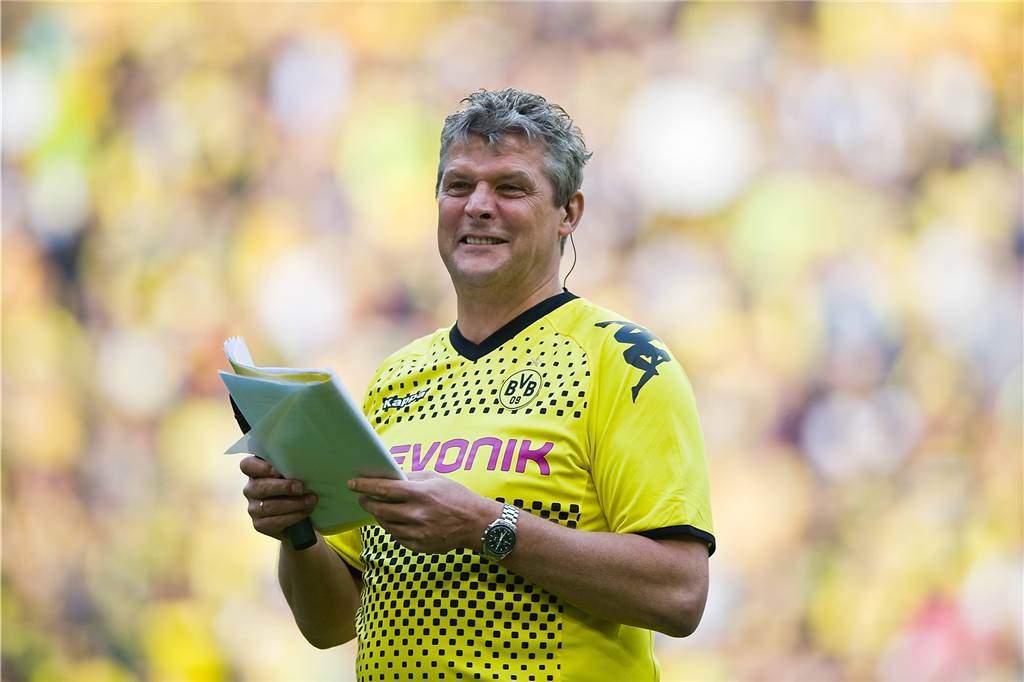 BVB-Legende Norbert Dickel: „Ich habe geweint in diesem Moment“ BVB-Stadion Sprecher Norbert Dickel während der Meisterfeier 2011.