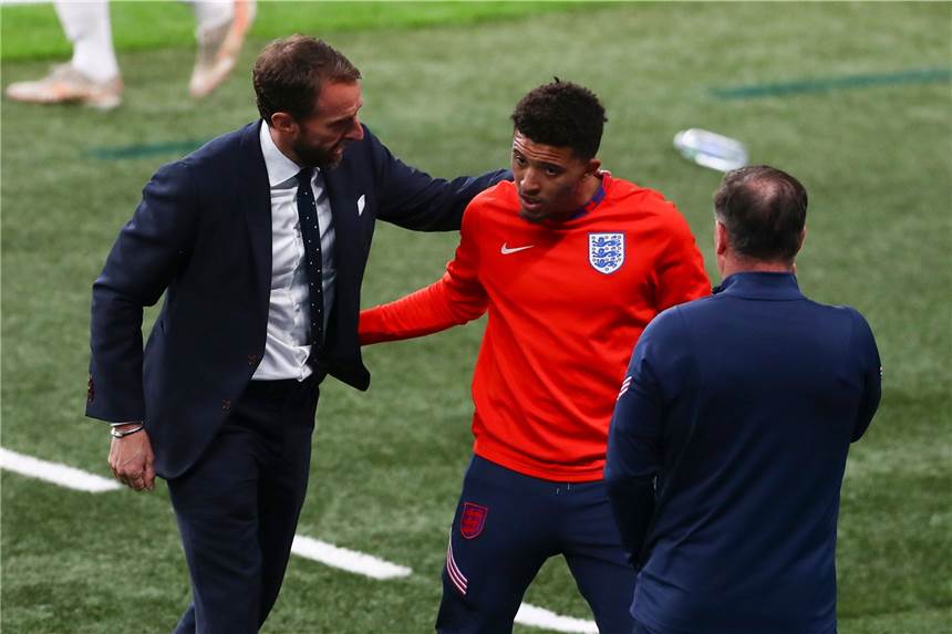 BVB-Star Jadon Sancho schmort bei England oft auf der Bank.