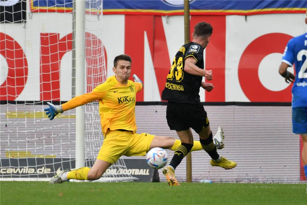 BVB-U23 kämpft sich aus dem Tabellenkeller: „Absolut erfreuliche Richtung“ Moritz Broschinski erzielt in Meppen den Treffer zum 2:0.