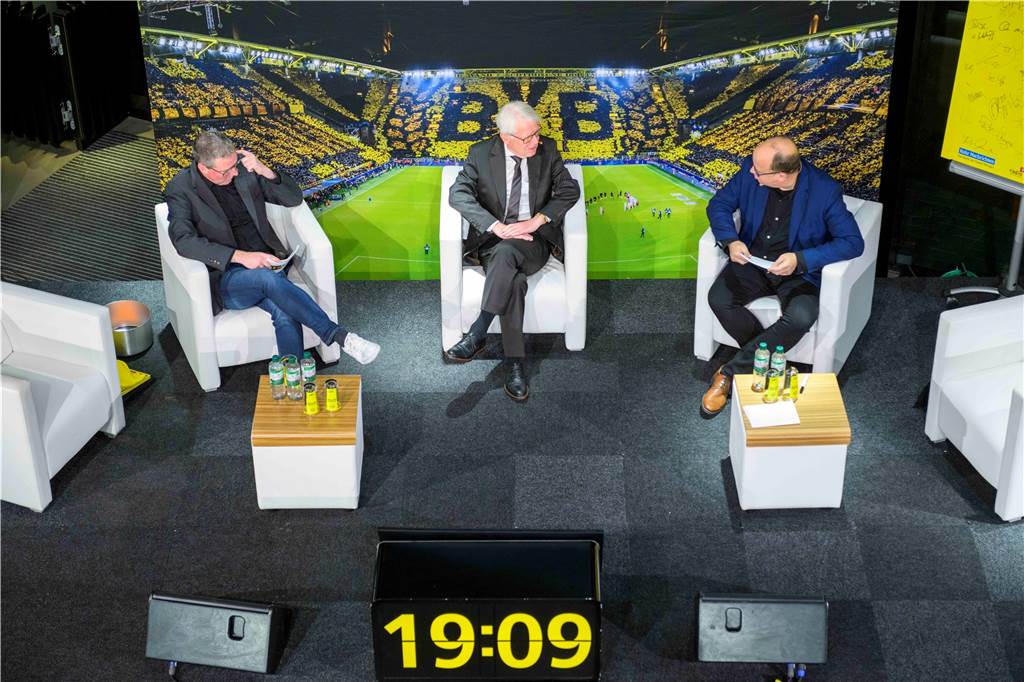 BVB-Talk in der Fanwelt mit Dr. Reinhard Rauball.