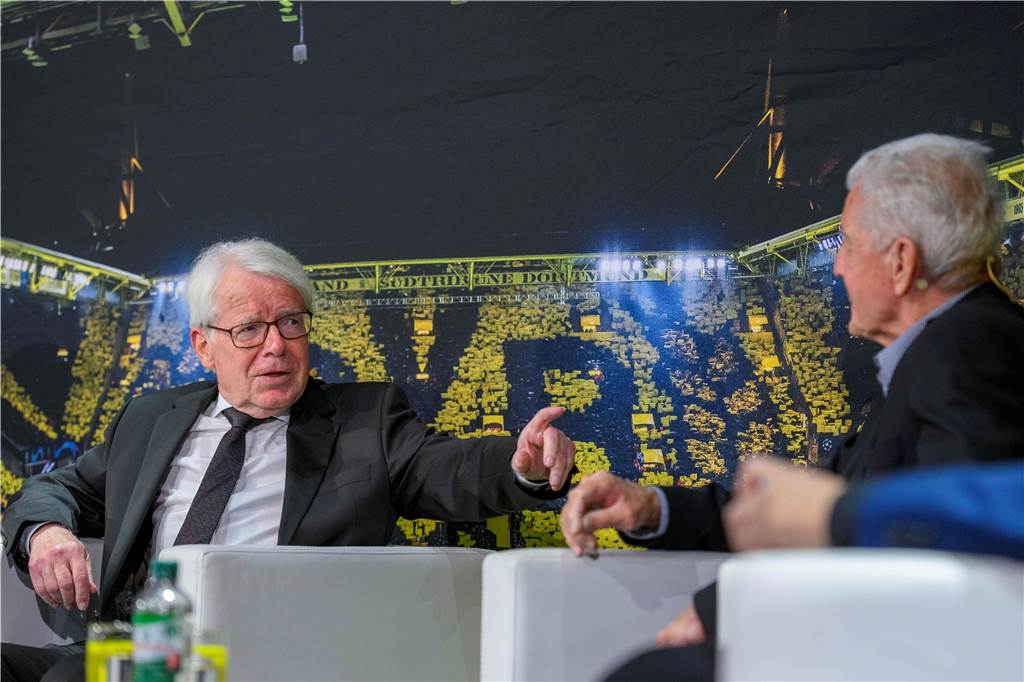 BVB-Talk in der Fanwelt mit Dr. Reinhard Rauball.
