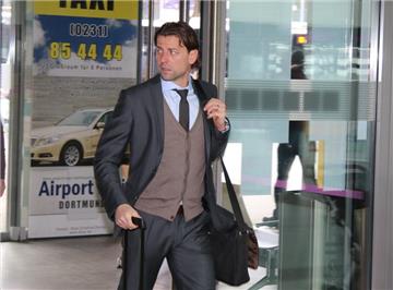 BVB-Torhüter Roman Weidenfeller flog am Mittwoch zwar mit nach Porto, sein Einsatz am Donnerstag ist aber laut Aussage von Trainer Thomas Tuchel äußerst fraglich.