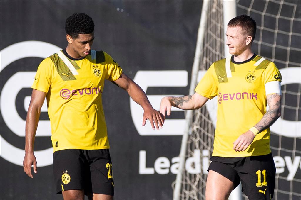 Haller-Show beim 6:0 gegen den FC Basel: BVB ist für den Bundesliga-Neustart gerüstet Jude Bellingham jubelt gemeinsam mit Marco Reus.
