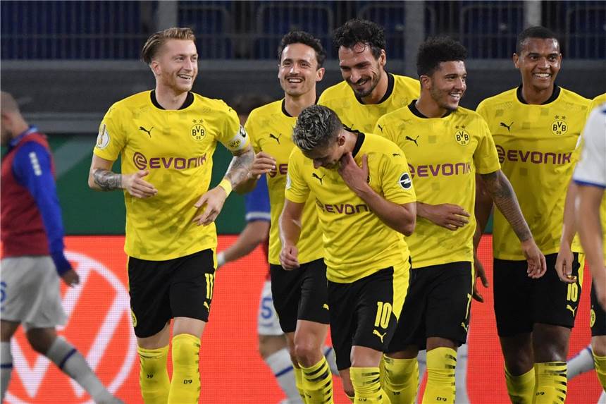 Bellingham, Hazard oder Reus? Jetzt den BVB-Spieler des Tages wählen BVB-Torschützen unter sich: Marco Reus (l.) und Thorgan Hazard.