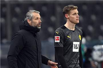 BVB-Trainer Marco Rose kann in den nächsten Monaten nicht auf den verletzten Stürmer Steffen Tigges zurückgreifen.